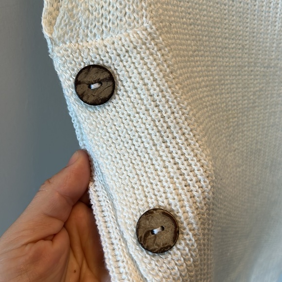 Side Buttons Ribbed Sweater Vest - Picture 5 of 5